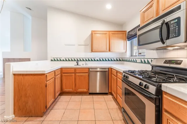 $1,750 | 3813 Old Bridge Court, North Las Vegas, NV 89032