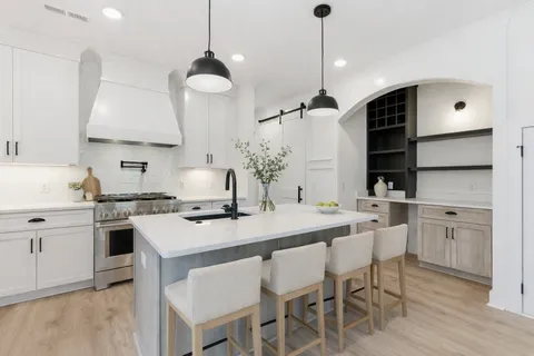 $650,000 | 2109 B Carter Avenue, Nashville, TN 37206