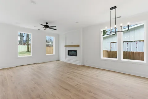 $650,000 | 2109 B Carter Avenue, Nashville, TN 37206