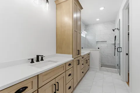 $650,000 | 2109 B Carter Avenue, Nashville, TN 37206