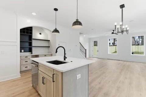 $650,000 | 2109 B Carter Avenue, Nashville, TN 37206