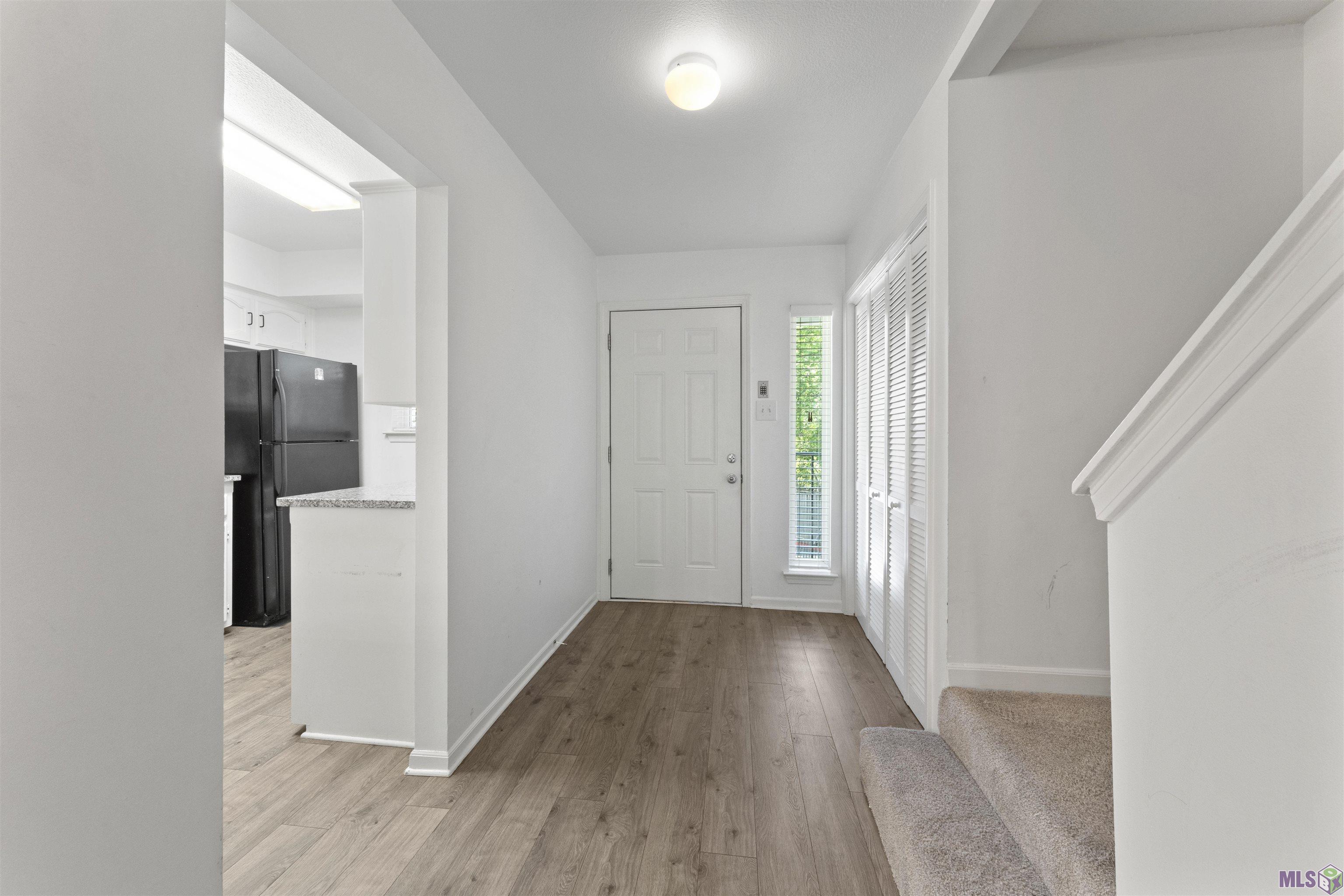 3330 Willard Street, Unit 804 Baton Rouge, LA 70802 - Photo 2 of 25 Nice entrance
