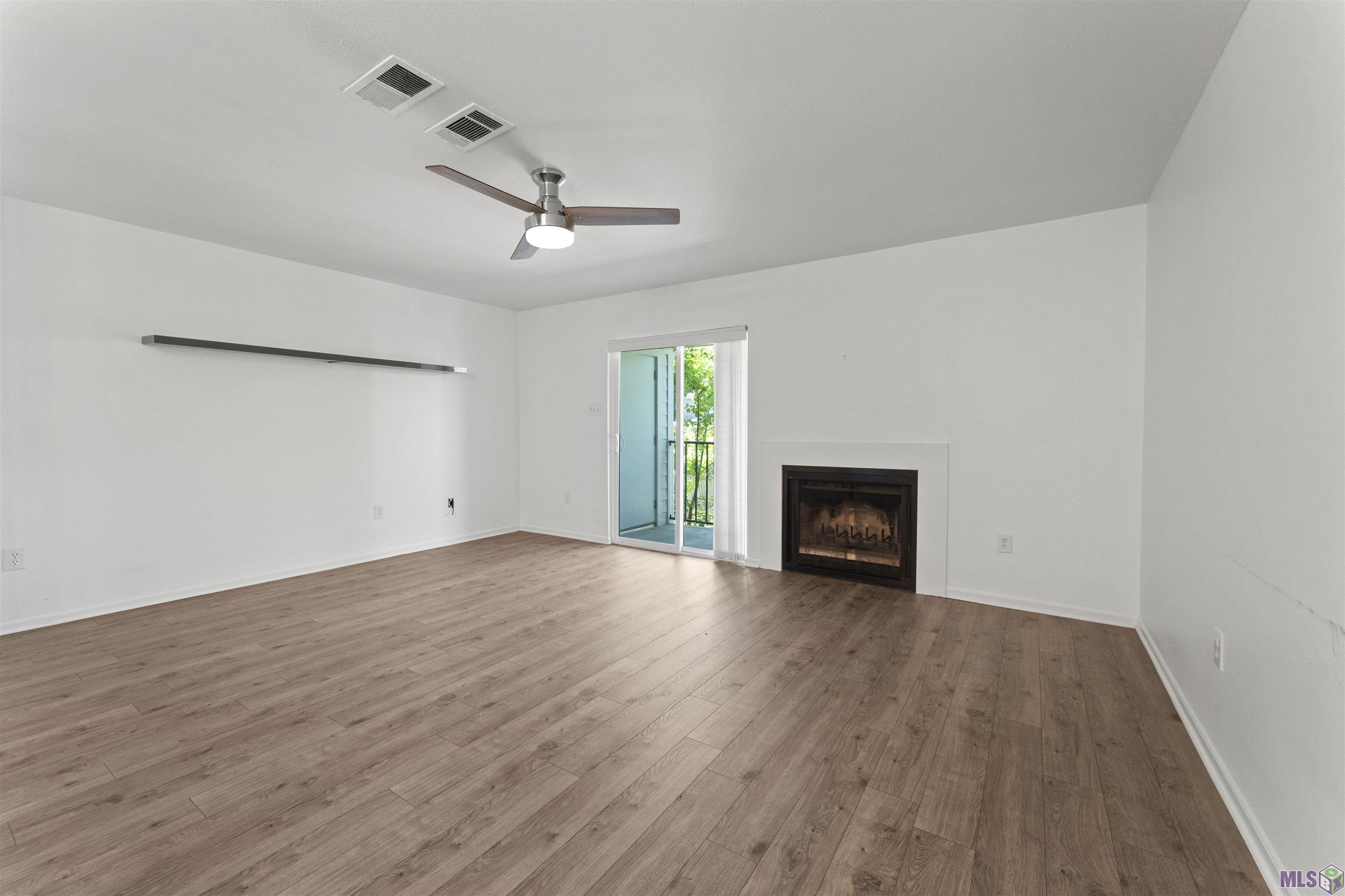 3330 Willard Street, Unit 804 Baton Rouge, LA 70802 - Photo 7 of 25 Another view