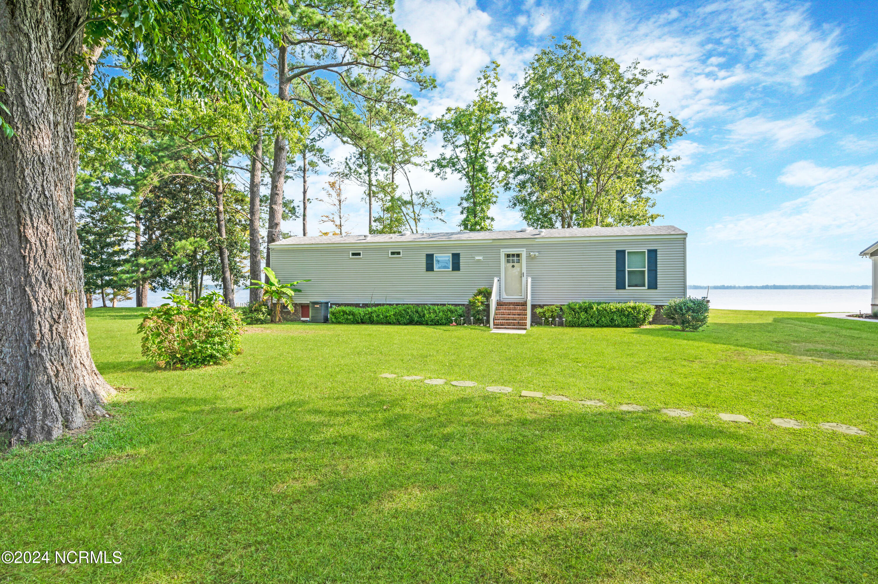 253 Down Shore Road Blounts Creek, NC 27814 - Photo 2 of 52 253 Down Shore Road-3