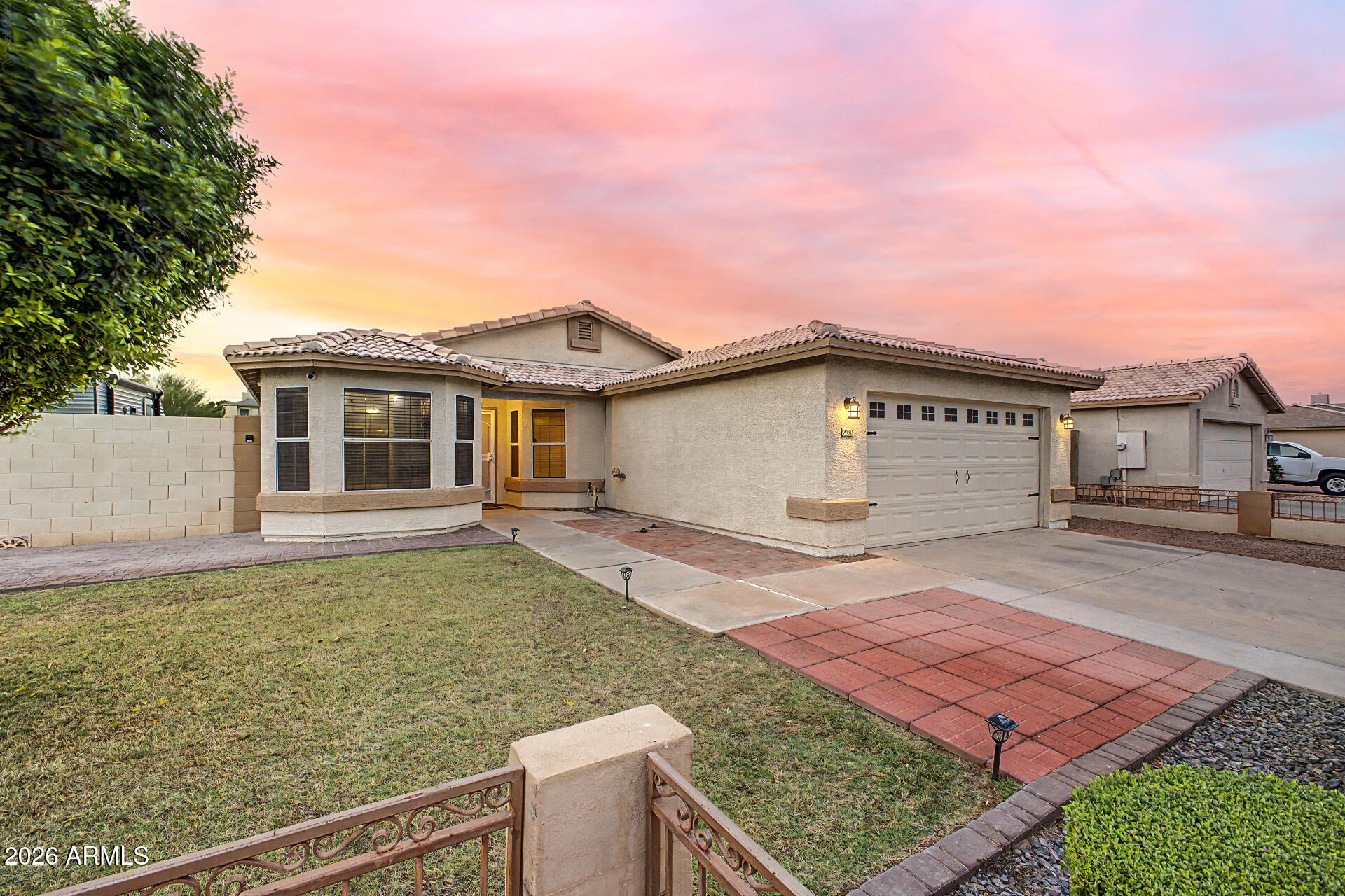 9050 West Monte Vista Road Phoenix, AZ 85037 - Photo 3 of 44