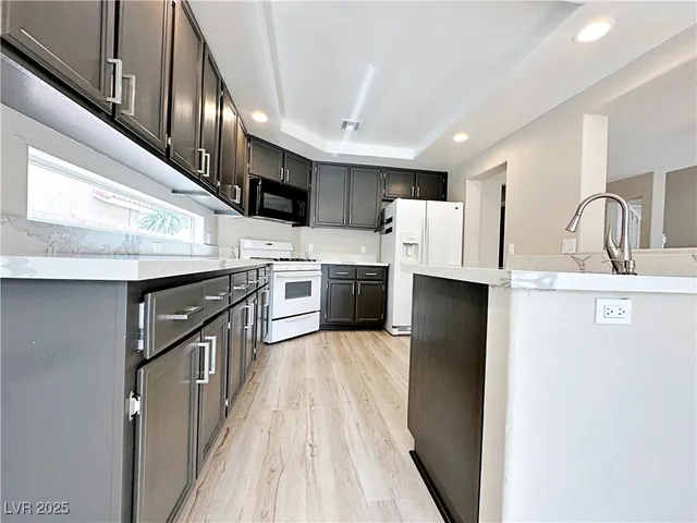 $2,340 | 8341 Cretan Blue Lane, Las Vegas, NV 89128