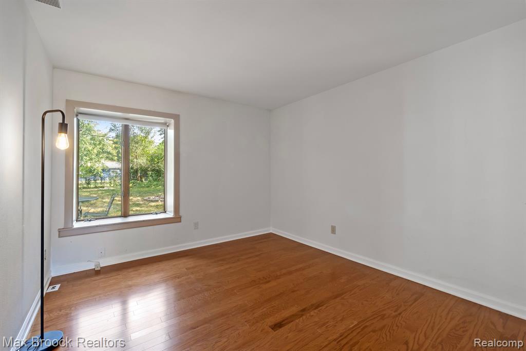 3707 Minton Road Lake Orion, MI 48359 - Photo 25 of 44 Gallery Image 25