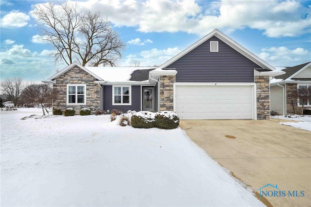 1124 Hummingbird Way Findlay, OH 45840 - Photo 1 of 43 Gallery Image 1
