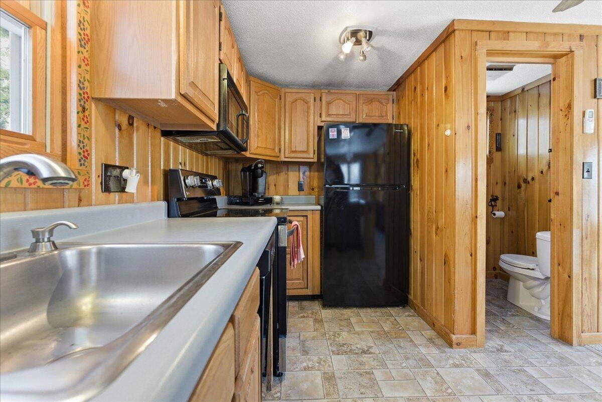 11 Top Hill Road Bridgton, ME 04009 - Photo 15 of 48 Kitchen