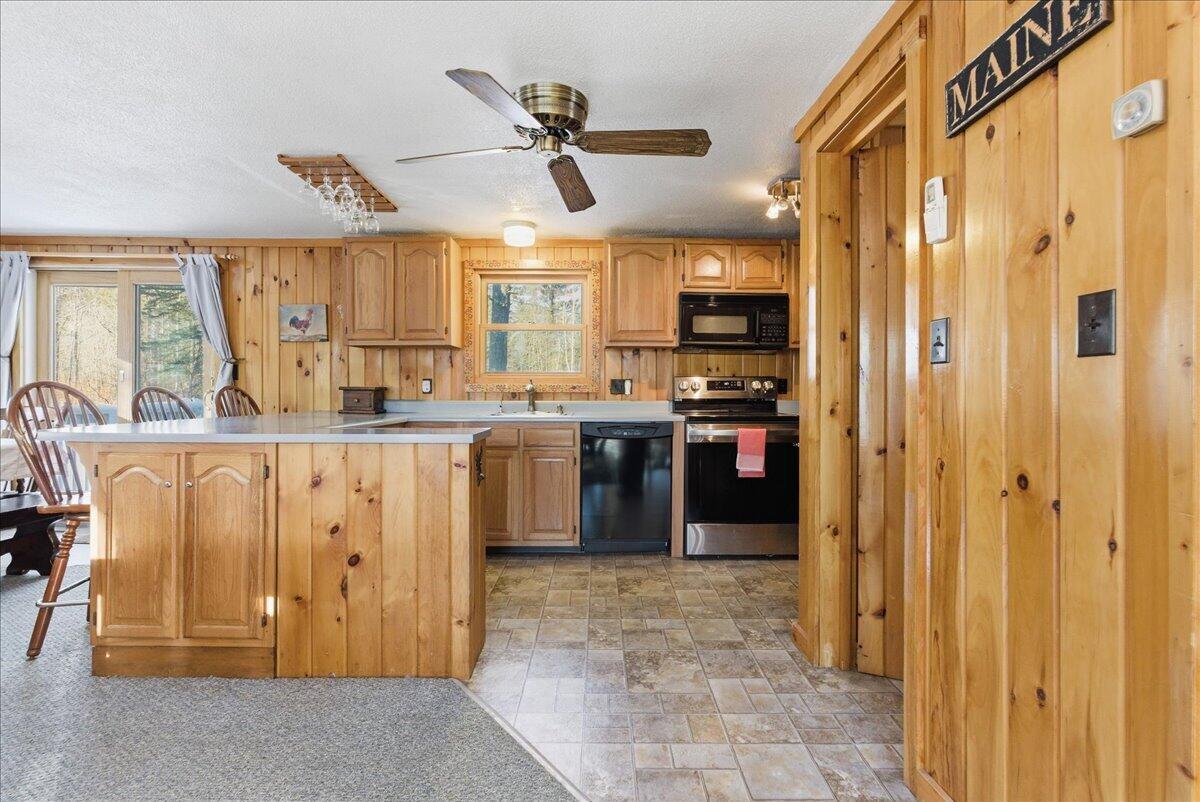 11 Top Hill Road Bridgton, ME 04009 - Photo 17 of 48 Kitchen