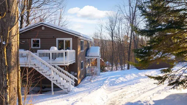 $374,900 | 11 Top Hill Road, Bridgton, ME 04009