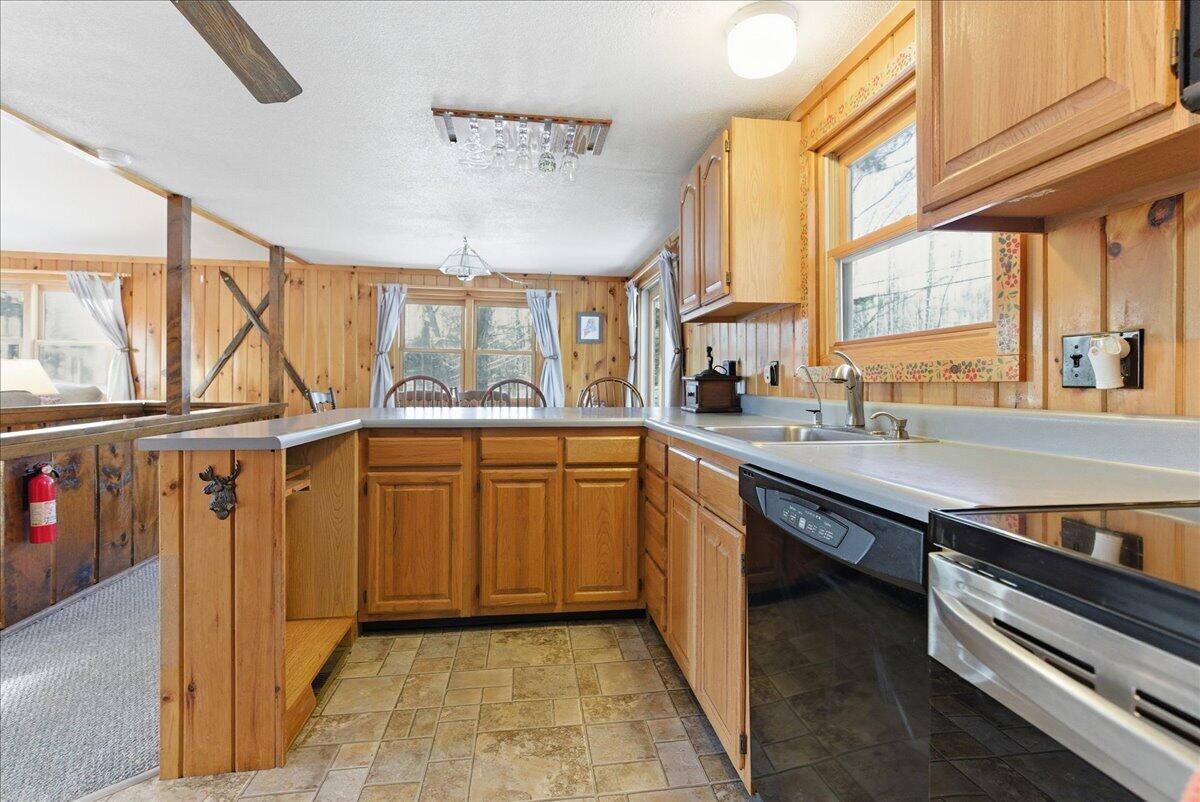 11 Top Hill Road Bridgton, ME 04009 - Photo 8 of 48 Kitchen