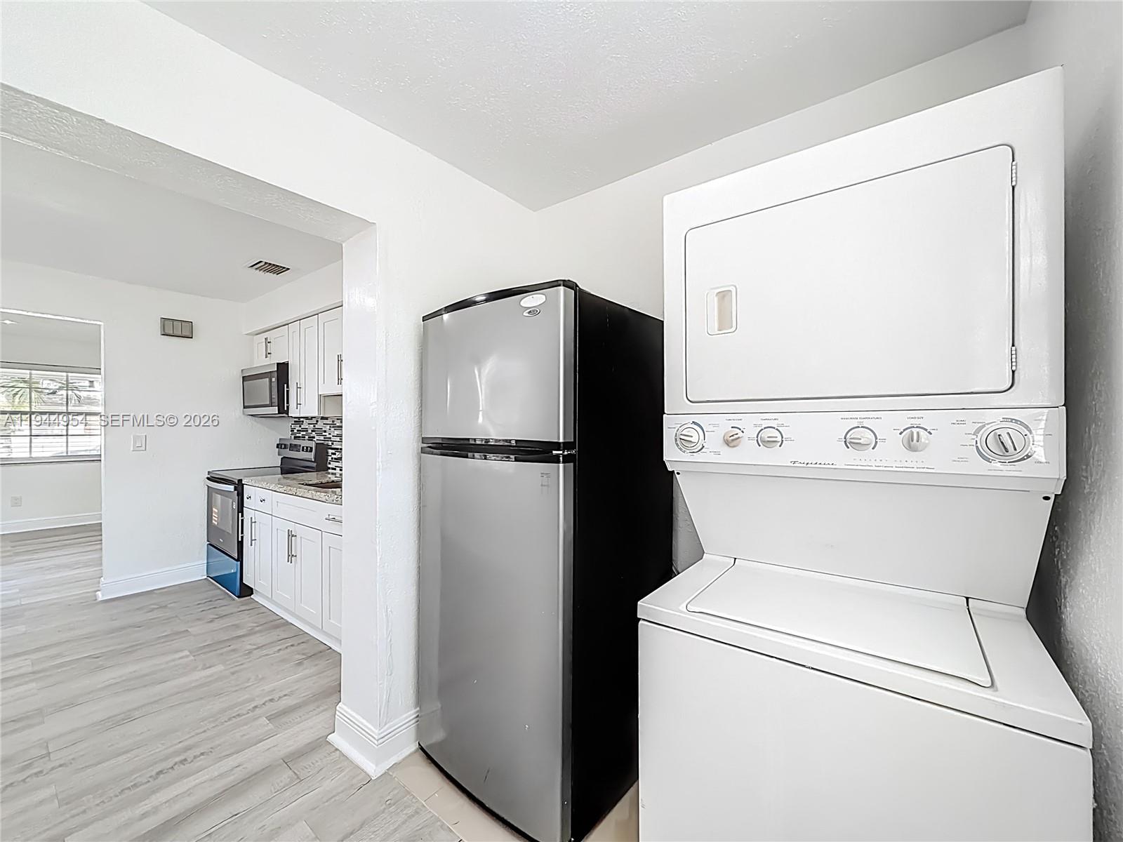 6416 Perry Street Hollywood, FL 33024 - Photo 14 of 36