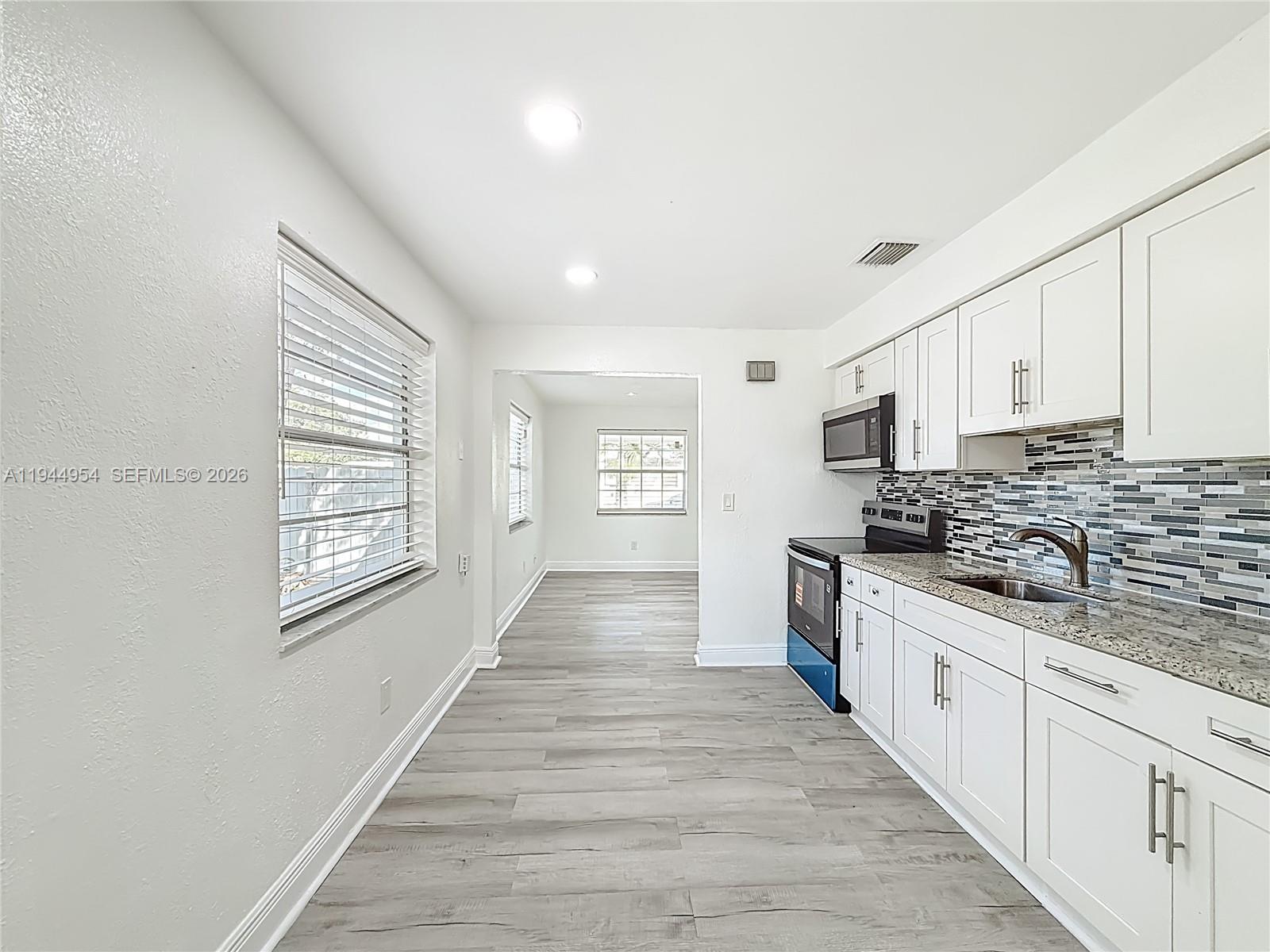 6416 Perry Street Hollywood, FL 33024 - Photo 16 of 36