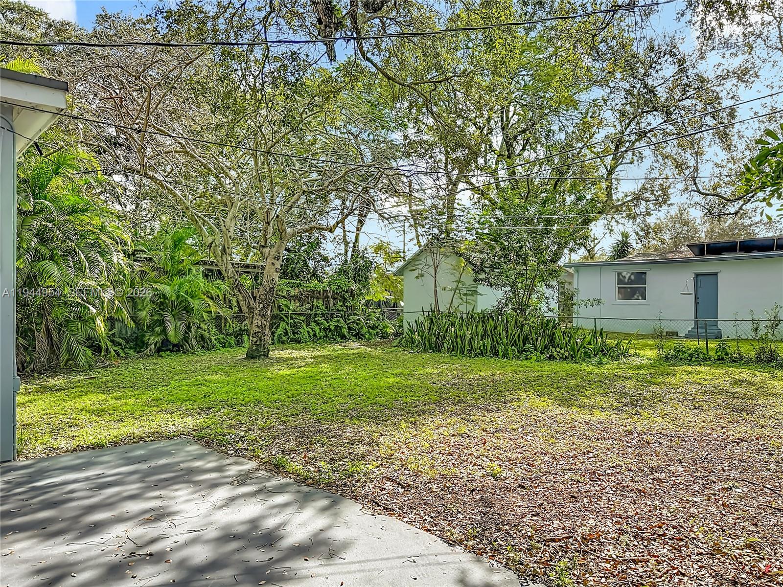 6416 Perry Street Hollywood, FL 33024 - Photo 29 of 36