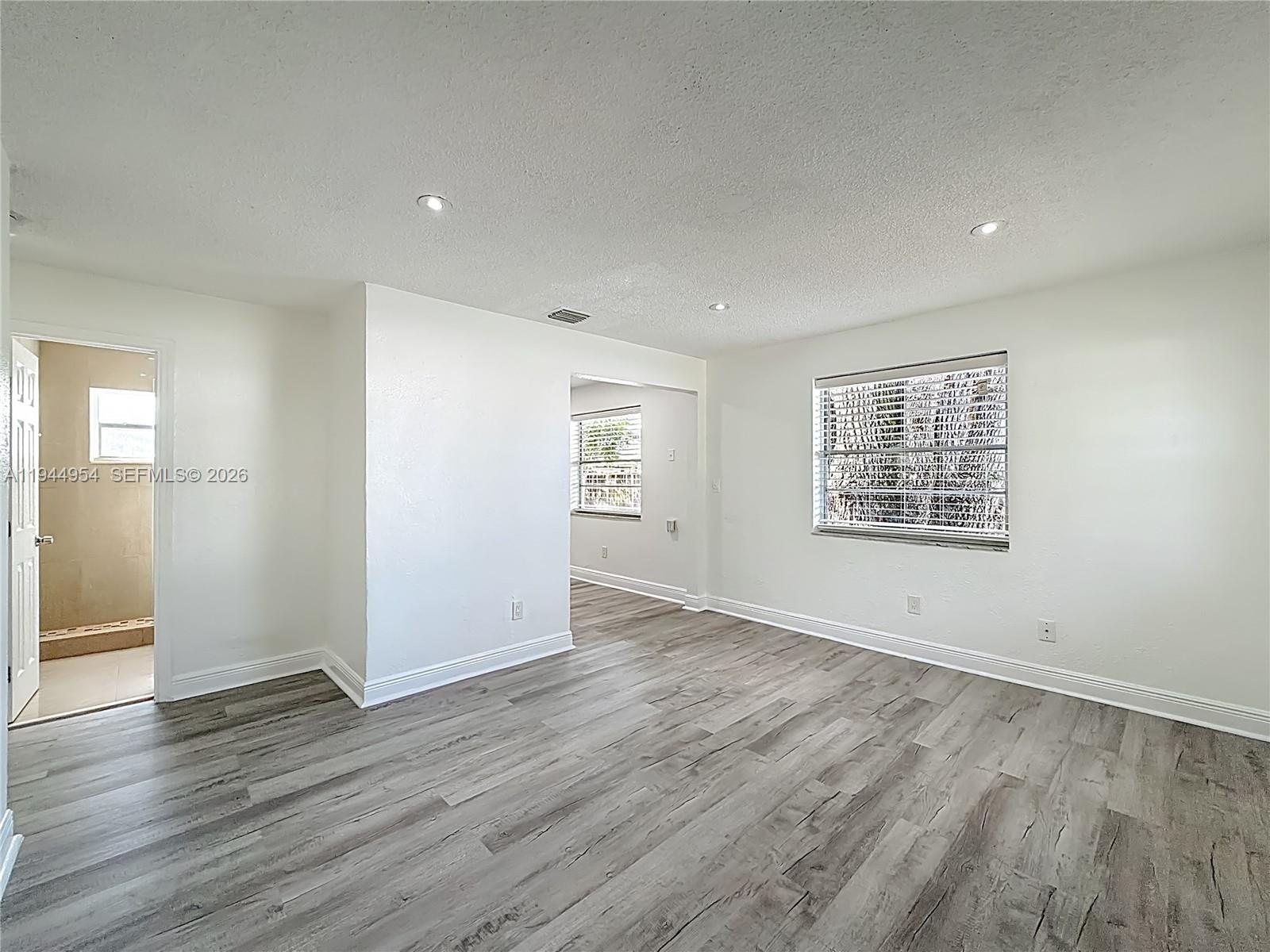 6416 Perry Street Hollywood, FL 33024 - Photo 3 of 36