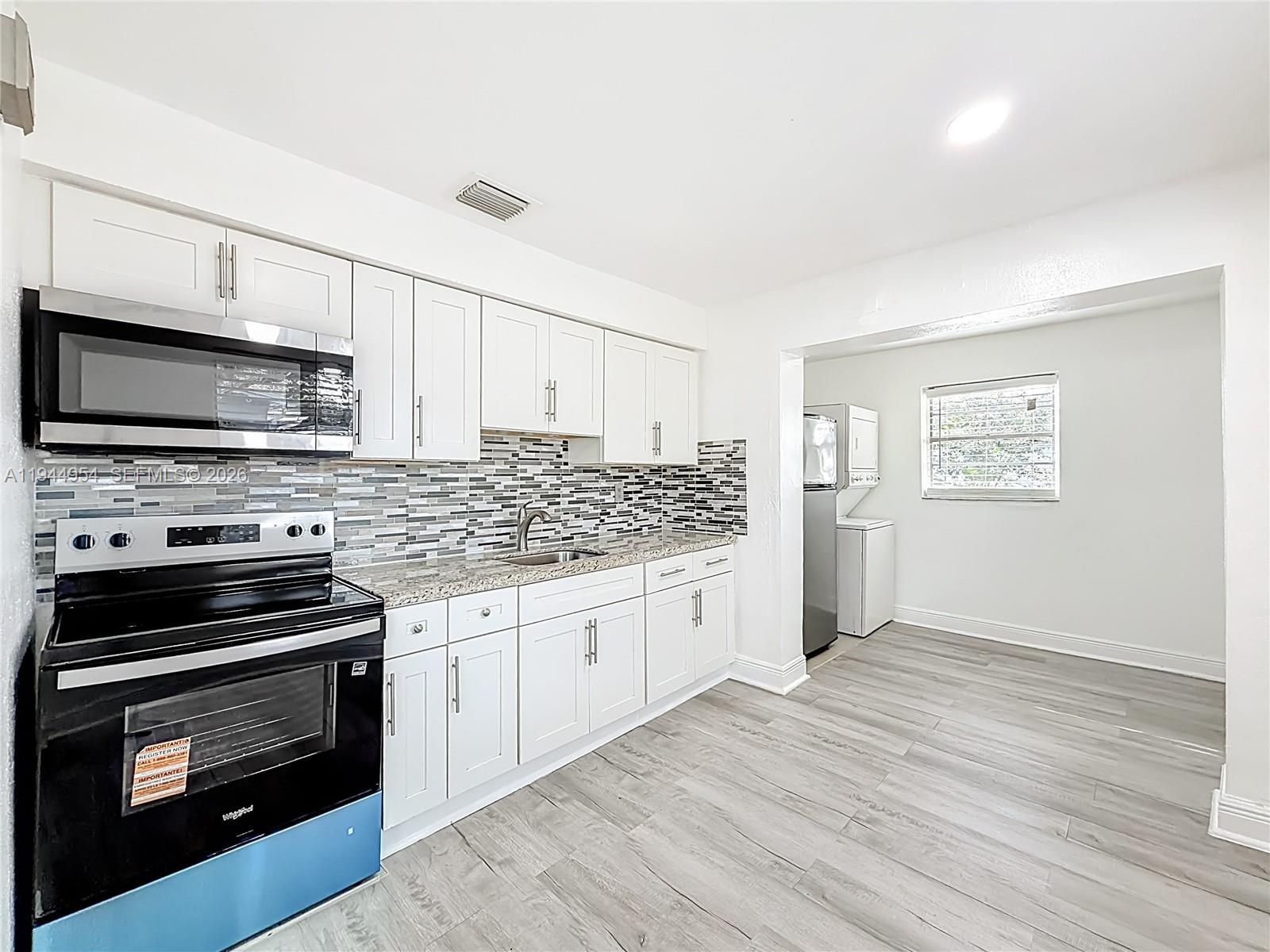 6416 Perry Street Hollywood, FL 33024 - Photo 9 of 36