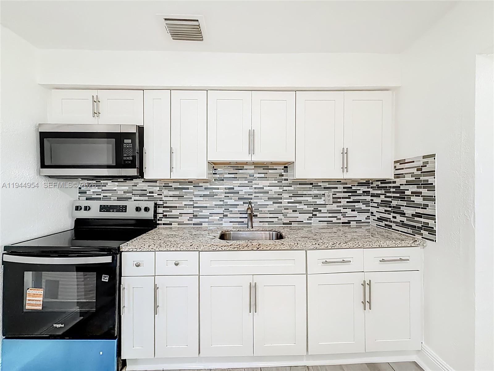 6416 Perry Street Hollywood, FL 33024 - Photo 10 of 36