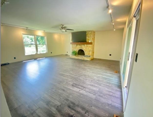 4775 Douglas Road Oswego, IL 60543 - Photo 5 of 11 Gallery Image 5