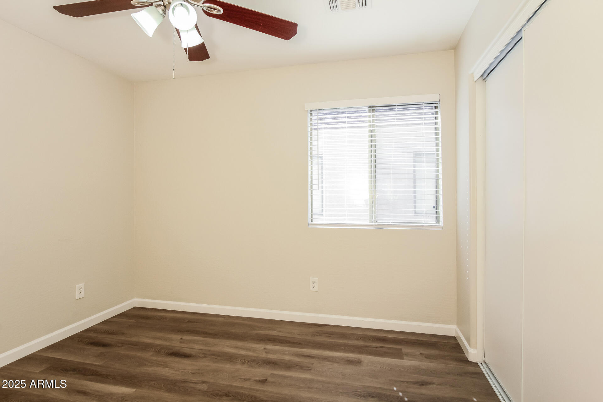 3323 West Fraktur Road Phoenix, AZ 85041 - Photo 15 of 26 015-photo-bedroom-14395472