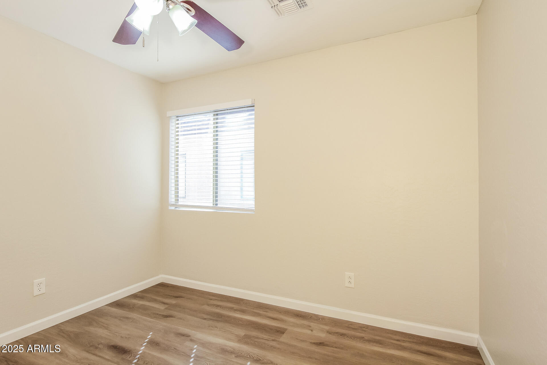 3323 West Fraktur Road Phoenix, AZ 85041 - Photo 22 of 26 022-photo-bedroom-14395480