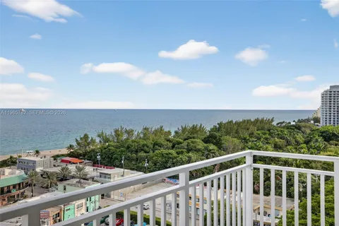 $4,250 | 3000 East Sunrise Boulevard, Unit 14C, Fort Lauderdale, FL 33304