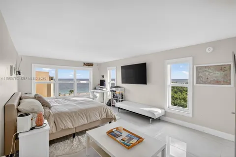 $4,250 | 3000 East Sunrise Boulevard, Unit 14C, Fort Lauderdale, FL 33304