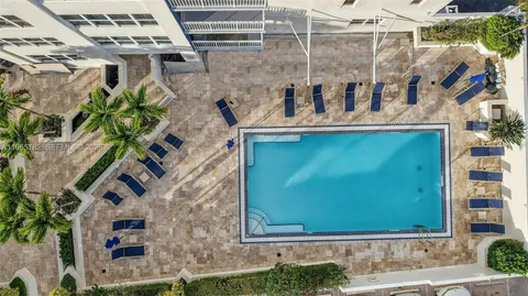 $4,250 | 3000 East Sunrise Boulevard, Unit 14C, Fort Lauderdale, FL 33304