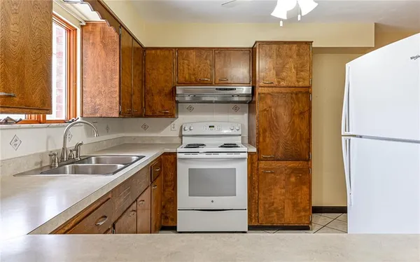 $349,900 | 830 Hartzell School Road, New Brighton, PA 15066