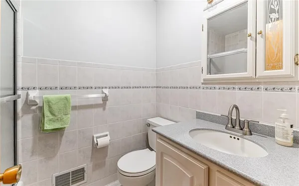 $349,900 | 830 Hartzell School Road, New Brighton, PA 15066