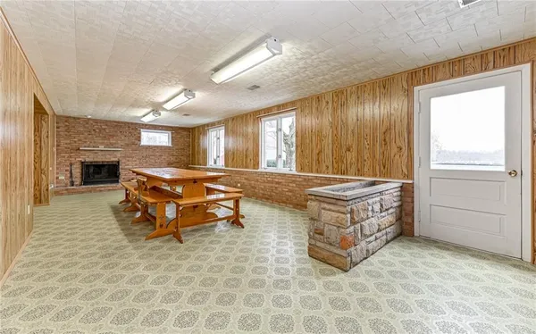 $349,900 | 830 Hartzell School Road, New Brighton, PA 15066