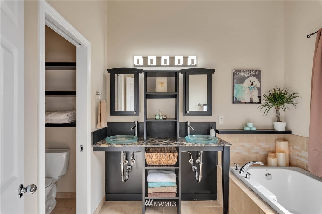 2100 West Honeysett Road Wenatchee, WA 98801 - Photo 22 of 38 Gallery Image 22