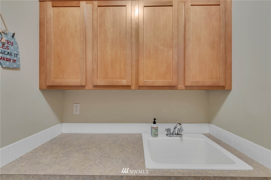 2100 West Honeysett Road Wenatchee, WA 98801 - Photo 28 of 38 Gallery Image 28