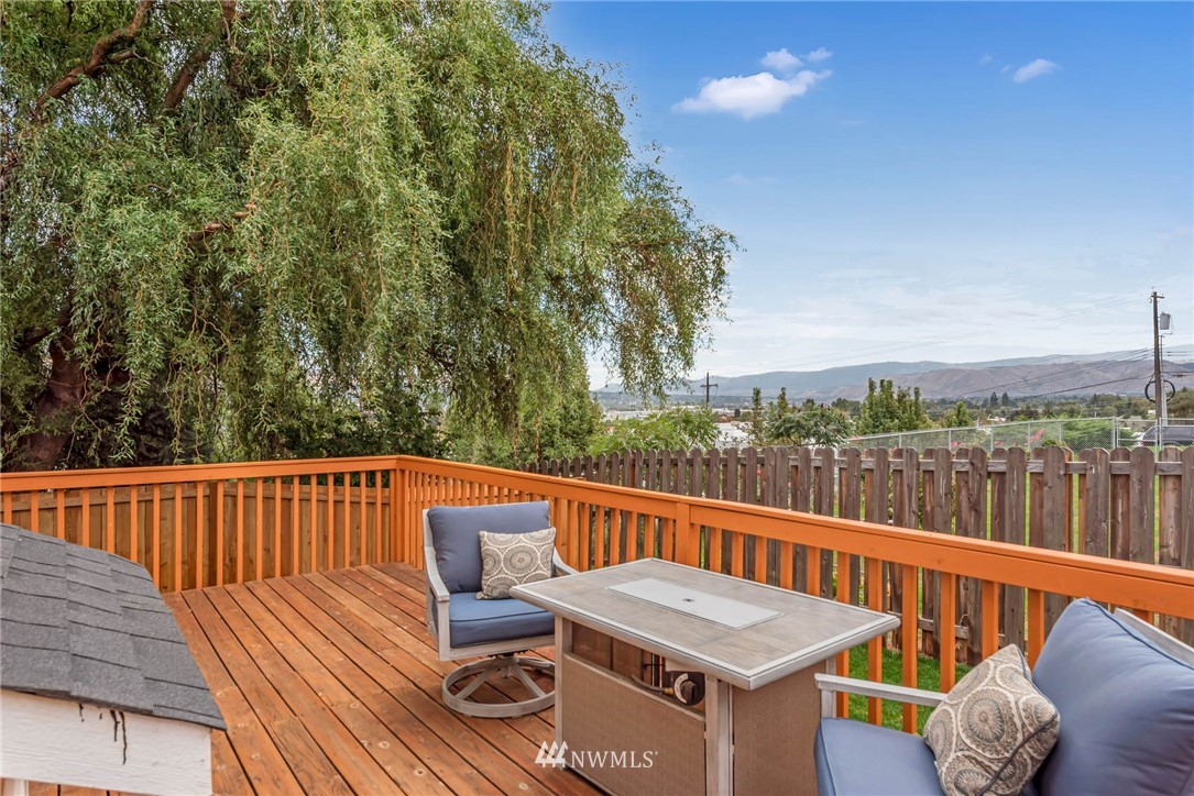 2100 West Honeysett Road Wenatchee, WA 98801 - Photo 30 of 38 Gallery Image 30