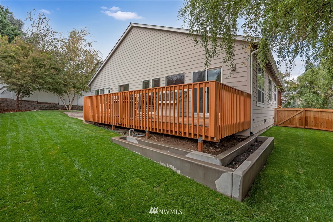 2100 West Honeysett Road Wenatchee, WA 98801 - Photo 32 of 38 Gallery Image 32