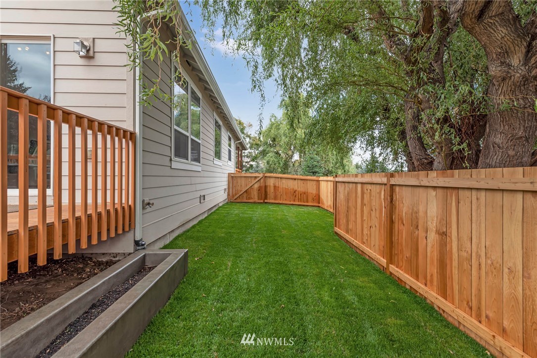 2100 West Honeysett Road Wenatchee, WA 98801 - Photo 35 of 38 Gallery Image 35