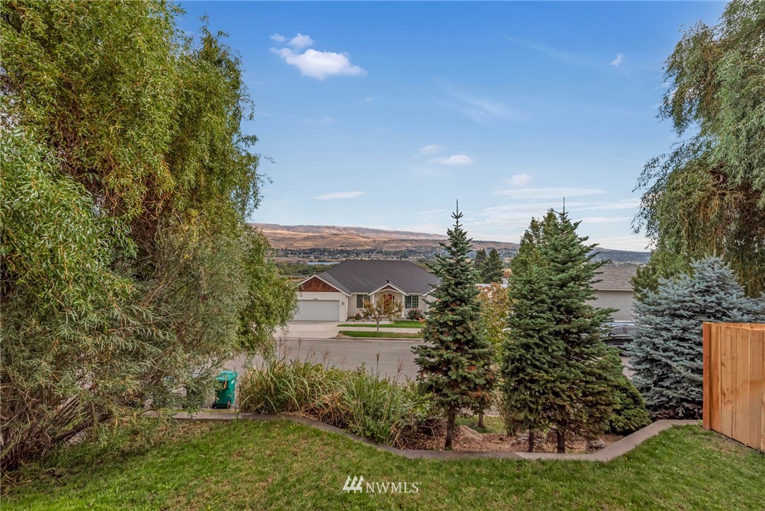 2100 West Honeysett Road Wenatchee, WA 98801 - Photo 38 of 38 Gallery Image 38