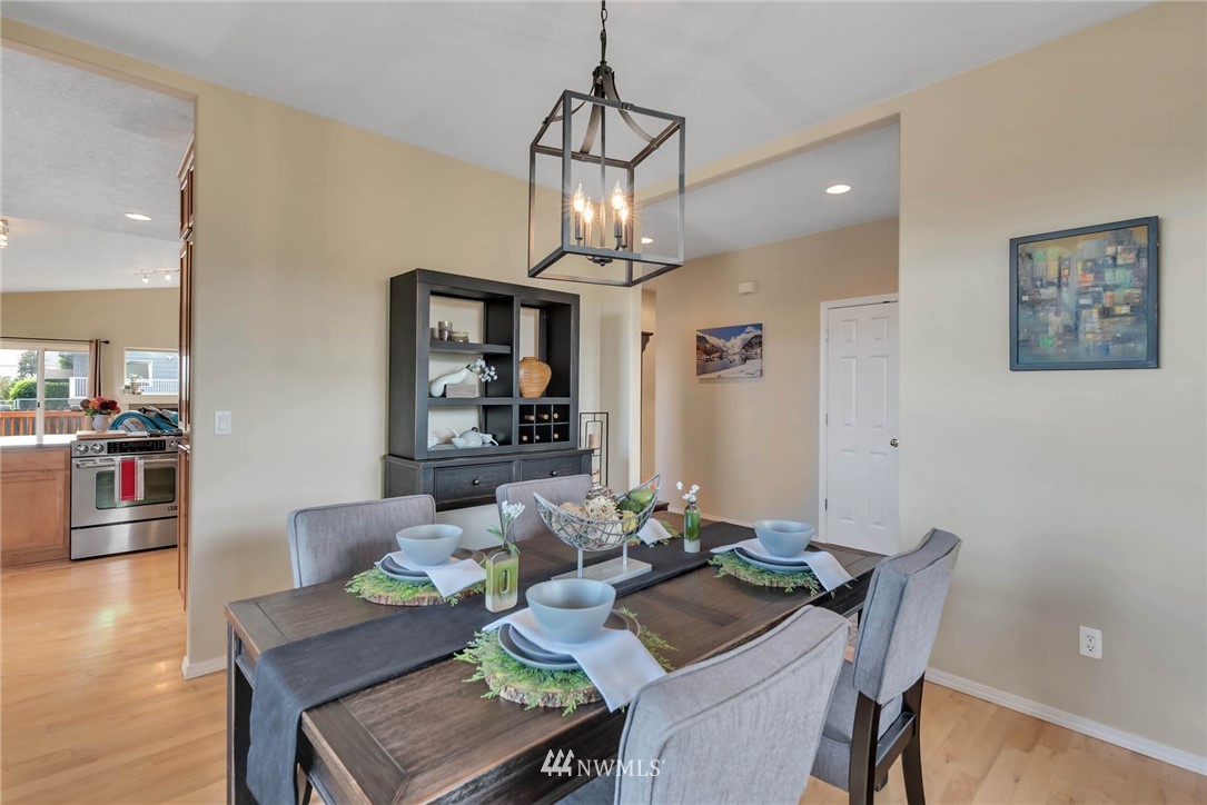 2100 West Honeysett Road Wenatchee, WA 98801 - Photo 7 of 38 Gallery Image 7