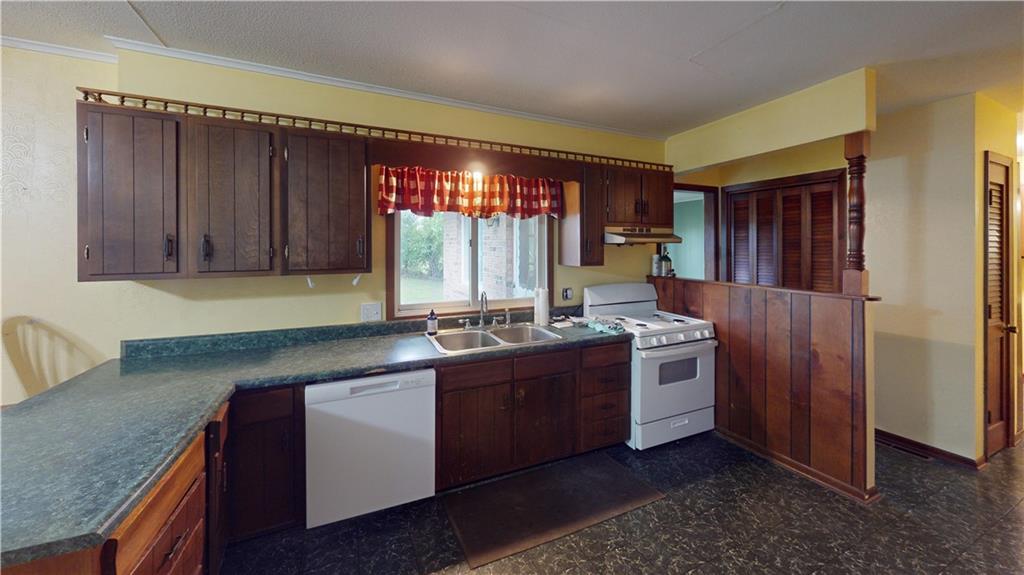 500 South 2nd Street Sheldon, MO 64784 - Photo 10 of 27