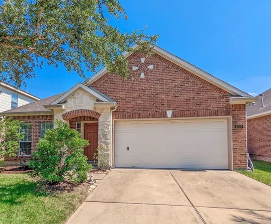 $2,350 | 2029 Creek Run Drive, Pearland, TX 77584