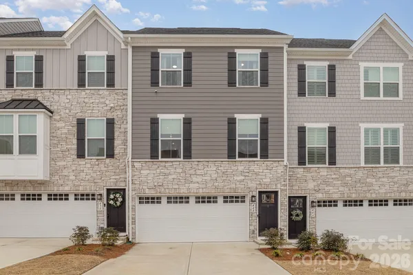 $465,000 | 448 Lahinch Drive, Fort Mill, SC 29708