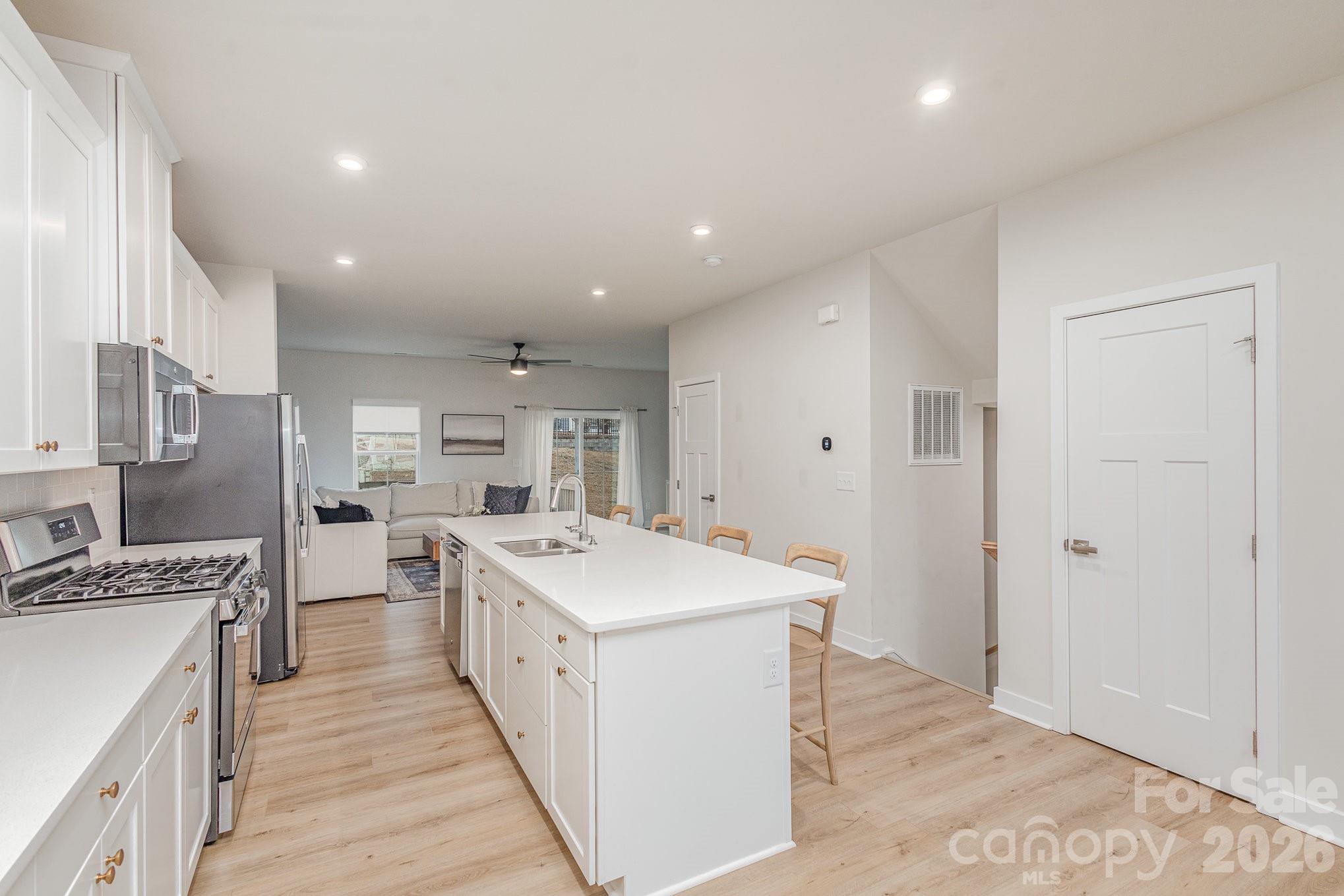 448 Lahinch Drive Fort Mill, SC 29708 - Photo 4 of 44