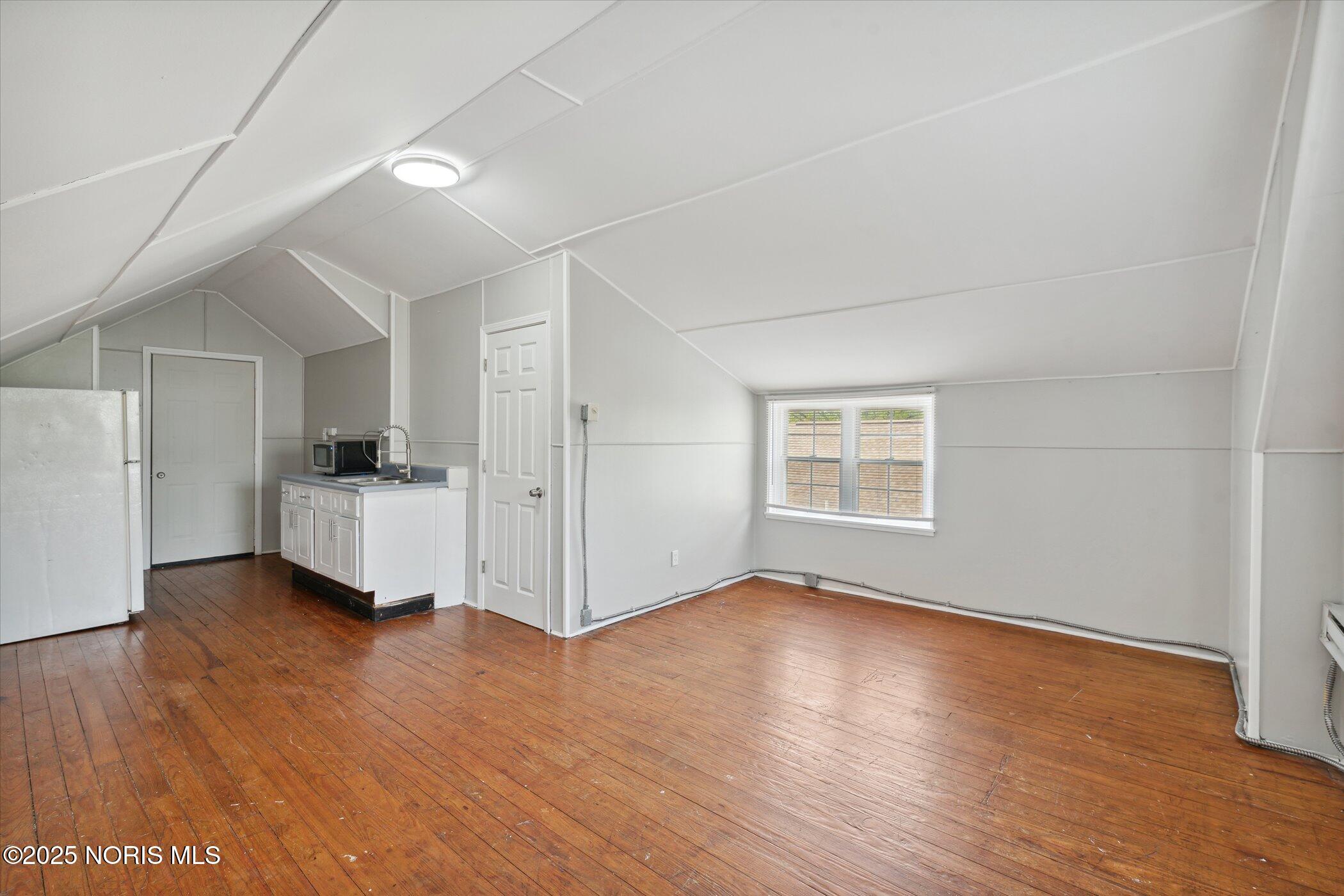 2140 Wyndhurst Road Toledo, OH 43607 - Photo 25 of 61 4