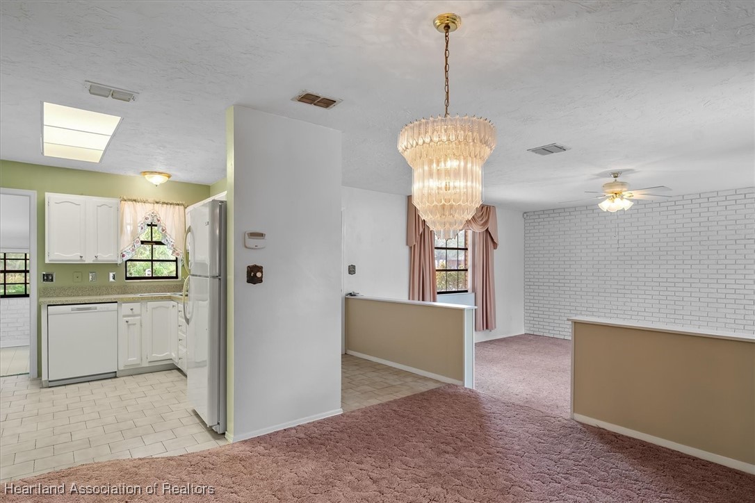 3804 Lakewood Road Sebring, FL 33875 - Photo 15 of 48