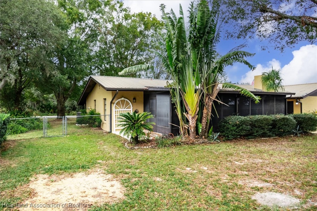 3804 Lakewood Road Sebring, FL 33875 - Photo 41 of 48