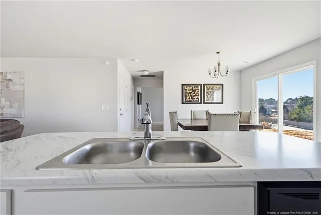 $324,900 | 913 Sapphire Stone Lane, Hope Mills, NC 28348