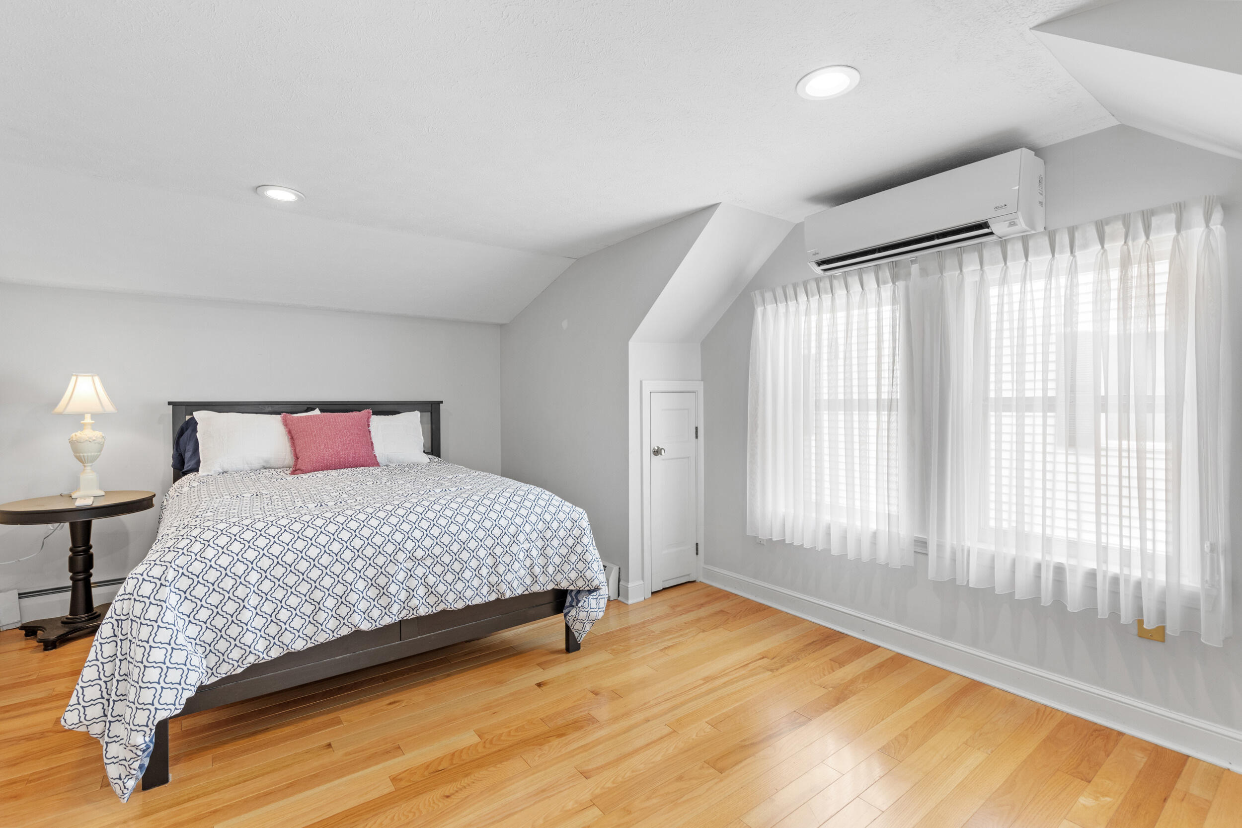 129 Walnut Street South Portland, ME 04106 - Photo 29 of 61 129 walnut st, south portland_031