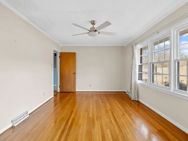 $425,000 | 524 Kelly Road, Woodruff, SC 29388