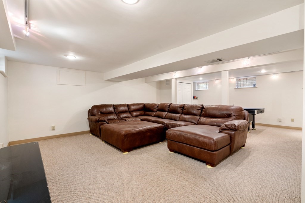 97 Parmenter Road Framingham, MA 01701 - Photo 30 of 40