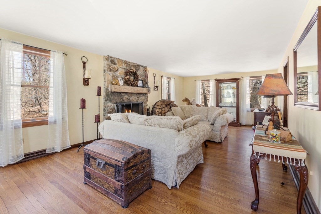 97 Parmenter Road Framingham, MA 01701 - Photo 9 of 40